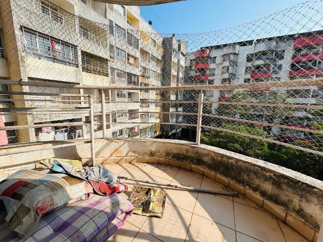 Resale | 3 BHK + Study Room 1400 Sq.Ft. Apartment in DSK Saptasur