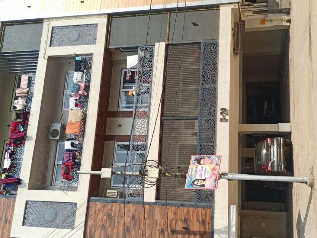 Resale | 3 BHK + Study Room 1425 Sq.Ft. Apartment in Nitishree Aura Chimera