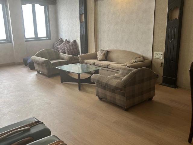 Resale | 3 BHK + Study Room 1430 Sq.Ft. Apartment in Nanik Niwas Breach Candy