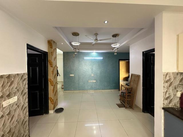 Resale | 3 BHK + Study Room 1450 Sq.Ft. Apartment in Rajhans Premier Towers