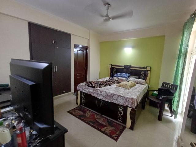 Resale | 3 BHK + Study Room 1475 Sq.Ft. Apartment in Amrapali Zodiac
