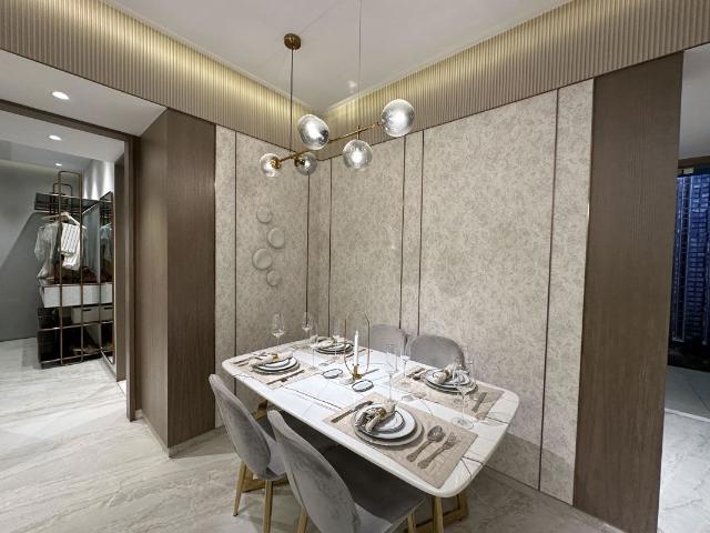 Resale | 3 BHK + Study Room 1500 Sq.Ft. Apartment in L And T The Gateway