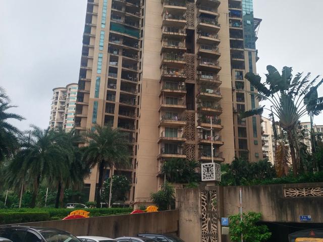 Resale | 3 BHK + Study Room 1500 Sq.Ft. Apartment in Nahar 8 Towers