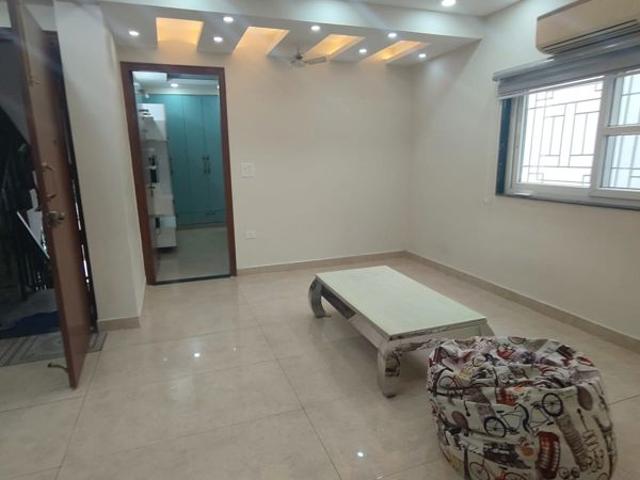 Resale | 3 BHK + Study Room 1500 Sq.Ft. Apartment in Saket