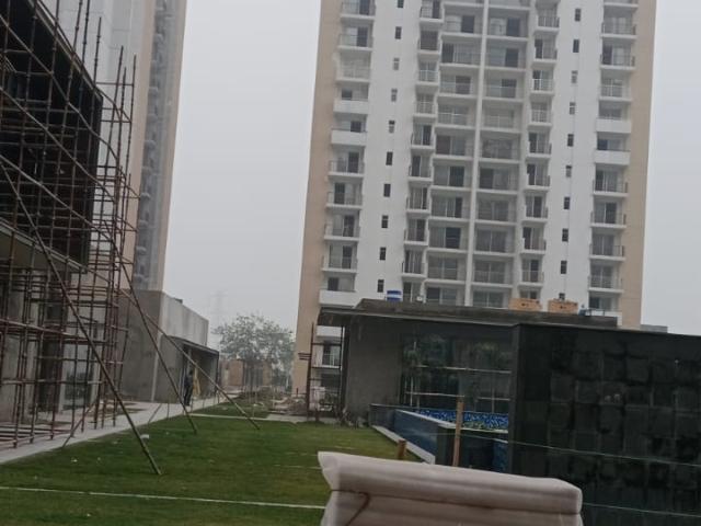 Resale | 3 BHK + Study Room 1548 Sq.Ft. Apartment in Godrej Nest