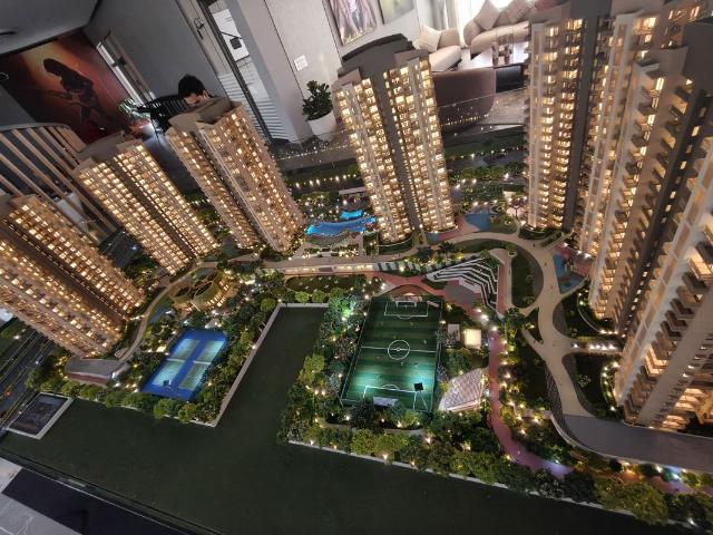 Resale | 3 BHK + Study Room 1569 Sq.Ft. Apartment in Ashiana Aaroham
