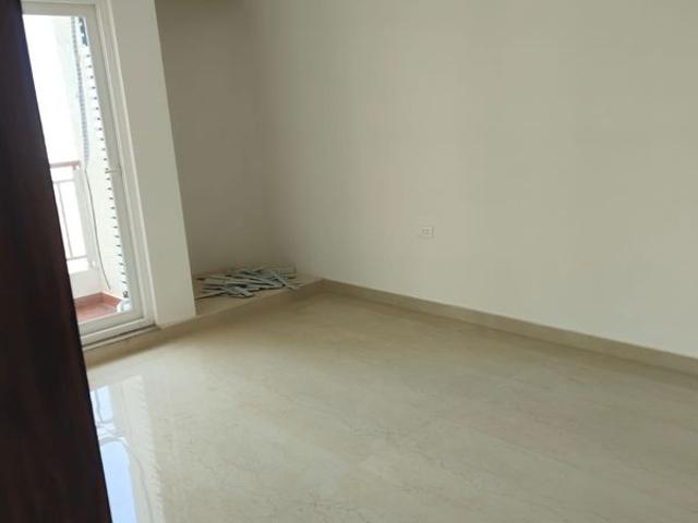 Resale | 3 BHK + Study Room 1575 Sq.Ft. Apartment in Gomti Nagar