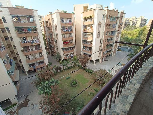 Resale | 3 BHK + Study Room 1600 Sq.Ft. Apartment in Dwarka
