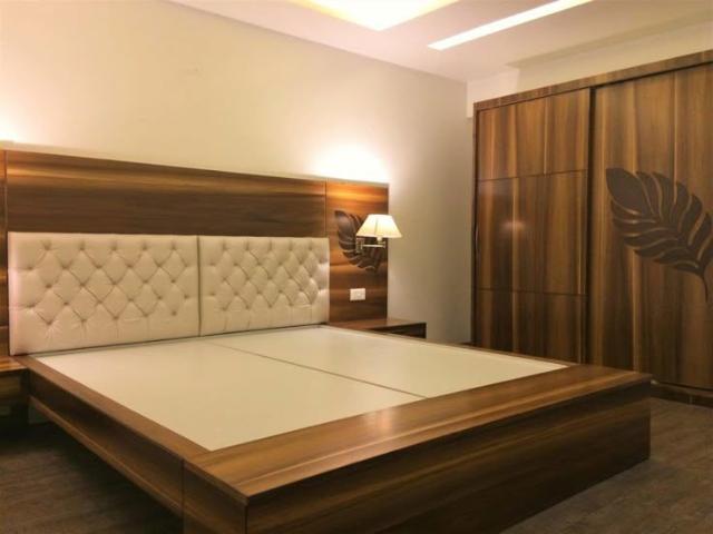 Resale | 3 BHK + Study Room 160 Sq.Yd. Independent House in Chittaranjan Park