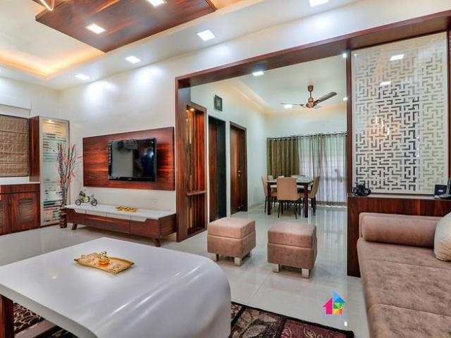 Resale | 3 BHK + Study Room 160 Sq.Yd. Independent House in Defence Colony