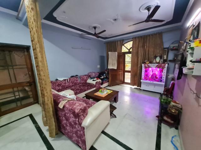 Resale | 3 BHK + Study Room 162 Sq.Mt. Independent House in Sector 22