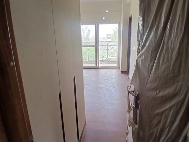 Resale | 3 BHK + Study Room 1775 Sq.Ft. Apartment in Express One
