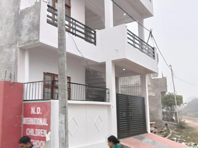 Resale | 3 BHK + Study Room 1800 Sq.Ft. Independent House in Neelendras Amity Greens