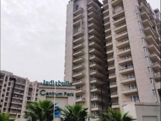 Resale | 3 BHK + Study Room 1900 Sq.Ft. Apartment in Indiabulls Centrum Park