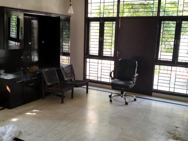 Resale | 3 BHK + Study Room 2050 Sq.Ft. Apartment in M3M Crown