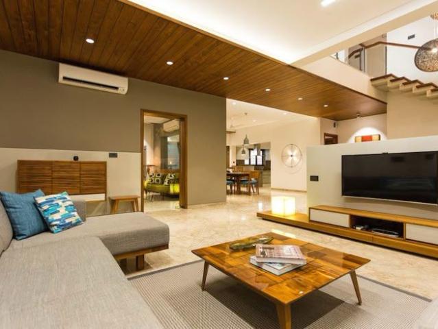 Resale | 3 BHK + Study Room 217 Sq.Yd. Independent House in Defence Colony