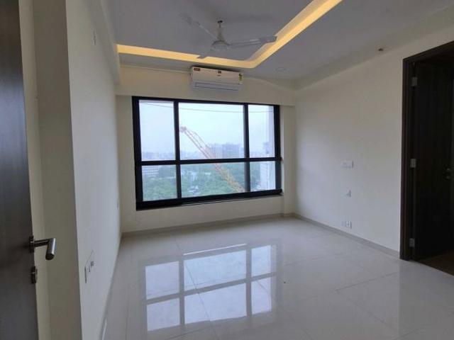 Resale | 3 BHK + Study Room,Extra Room 1129 Sq.Ft. Apartment in Kalpataru Magnus