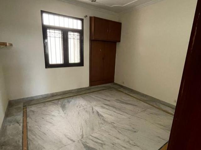 Resale | 3 BHK + Study Room,Store Room 1722 Sq.Ft. Apartment in Central Market