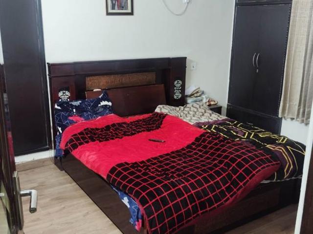 Resale | 3 BHK + Store Room 800 Sq.Ft. Apartment in Rohini Sector 9