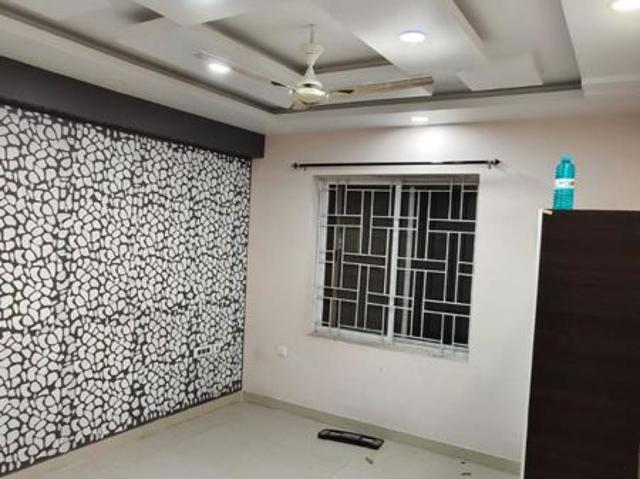 Resale | 3 BHK + Store Room 850 Sq.Ft. Apartment in Shakti Khand 2