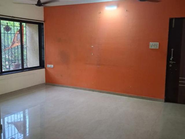 Resale | 3 BHK + Store Room 1000 Sq.Ft. Apartment in Kabra Hyde Park
