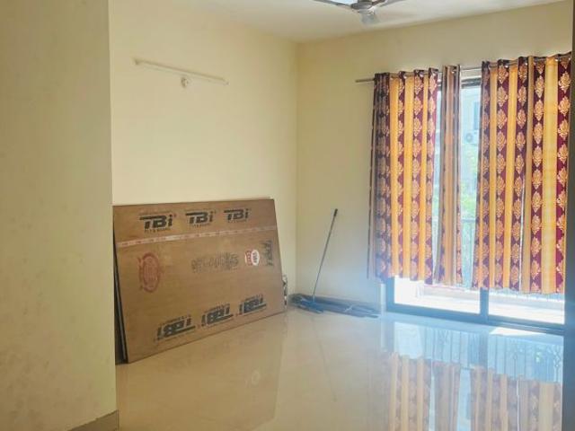 Resale | 3 BHK + Store Room 1065 Sq.Ft. Apartment in Vista Vivanta