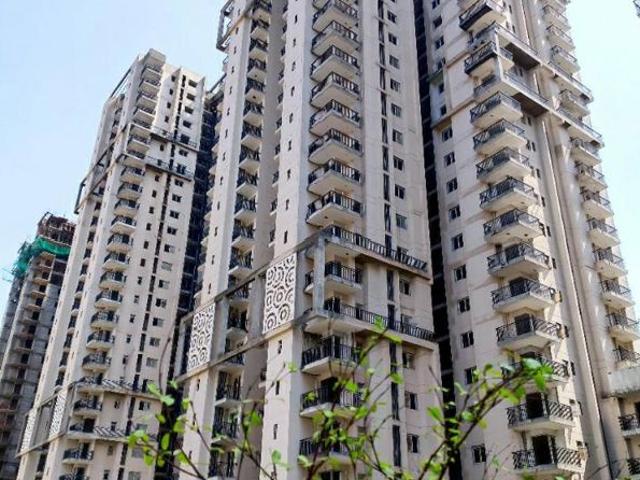 Resale | 3 BHK + Store Room 1200 Sq.Ft. Apartment in SVP Gulmohur Garden