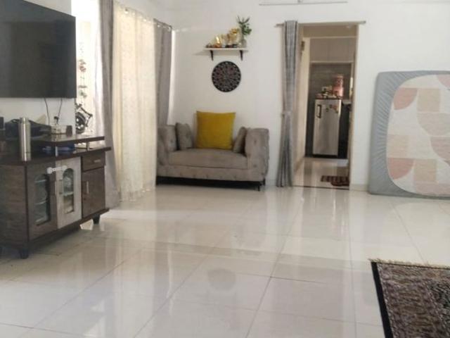 Resale | 3 BHK + Store Room 1500 Sq.Ft. Apartment in Shelter Complex