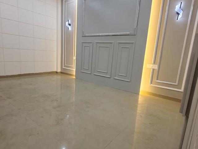 Resale | 3 BHK + Store Room 1585 Sq.Ft. Apartment in Prateek Grand City