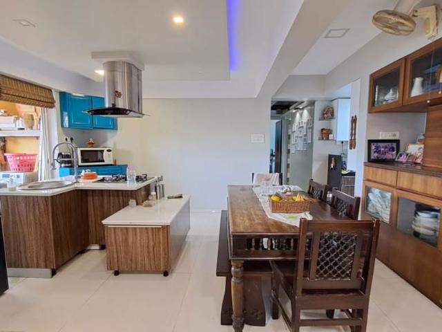 Resale | 3 BHK + Store Room 1600 Sq.Ft. Apartment in Surana Zinnea