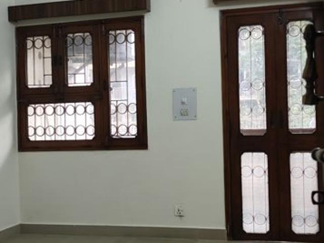 Resale | 3 BHK + Store Room 1700 Sq.Ft. Apartment in Vasant Kunj