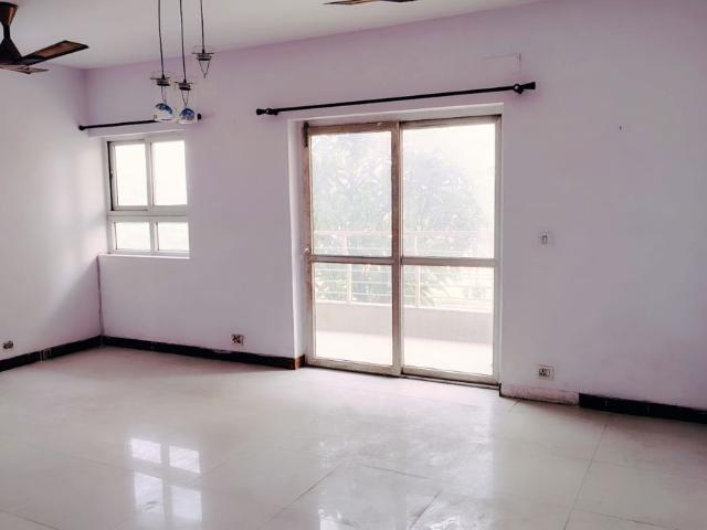Resale | 3 BHK + Store Room 1741 Sq.Ft. Apartment in BPTP The Resort