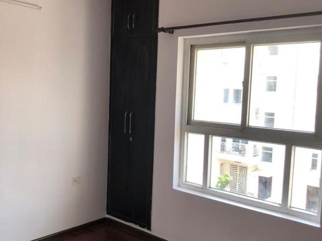 Resale | 3 BHK + Store Room 180 Sq.Yd. Apartment in BPTP Park Elite Premium