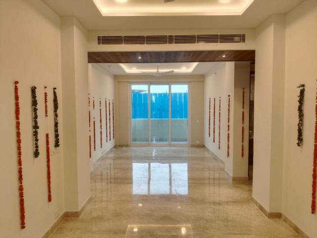 Resale | 3 BHK + Store Room 1950 Sq.Ft. Apartment in Emaar MGF Garden Terraces