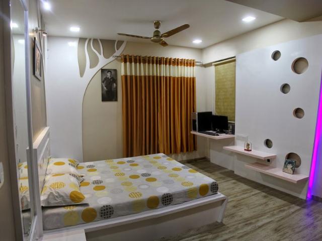 Resale | 3 BHK + Store Room 1950 Sq.Ft. Apartment in Sector 25 Kamothe