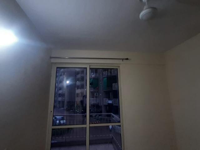 Resale | 3 BHK + Pooja Room 672 Sq.Ft. Apartment in Auric City Homes