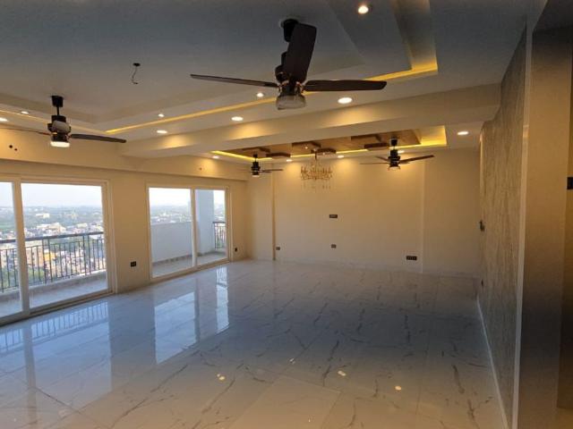 Resale | 3 BHK + Pooja Room 751 Sq.Ft. Apartment in MGI Gharaunda