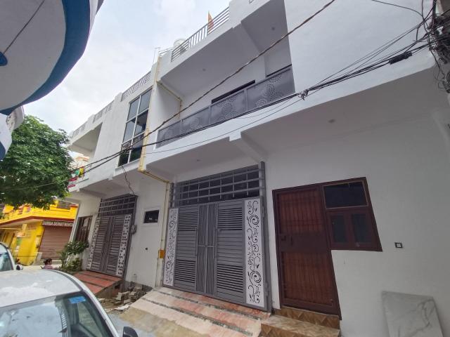 Resale | 3 BHK + Pooja Room 905 Sq.Ft. Independent House in Gayatri Enclave Govindpuram