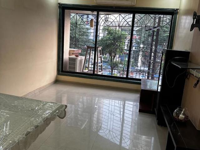 Resale | 3 BHK + Pooja Room 906 Sq.Ft. Apartment in Lodha Splendora