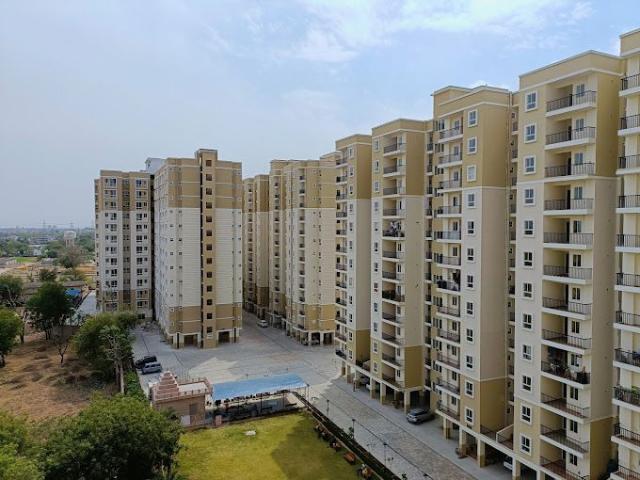 Resale | 3 BHK + Pooja Room 918 Sq.Ft. Apartment in Manglam Aadhar