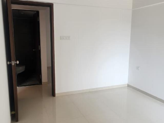 Resale | 3 BHK + Pooja Room 975 Sq.Ft. Apartment in VJ Yashwin Nuovo Centro