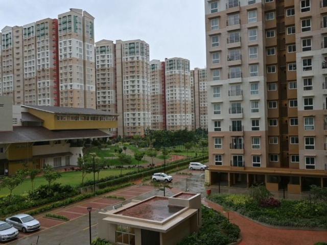 Resale | 3 BHK + Pooja Room 1043 Sq.Ft. Apartment in Brigade El Dorado