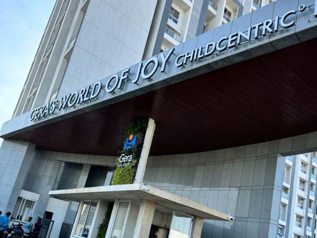 Resale | 3 BHK + Pooja Room 1053 Sq.Ft. Apartment in Gera World of Joy