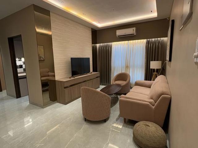 Resale | 3 BHK + Pooja Room 1094 Sq.Ft. Apartment in Naman Habitat