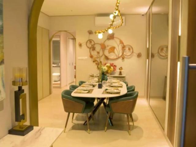 Resale | 3 BHK + Pooja Room 1139 Sq.Ft. Apartment in Kalpataru Parkcity Estella