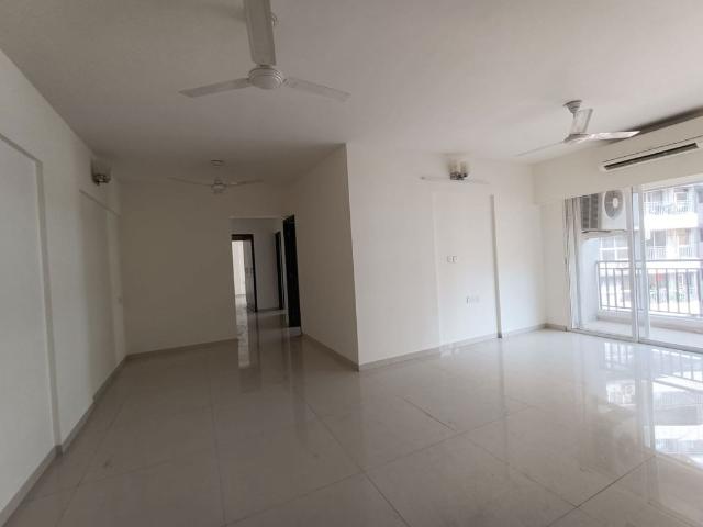 Resale | 3 BHK + Pooja Room 1170 Sq.Ft. Apartment in Godrej Central