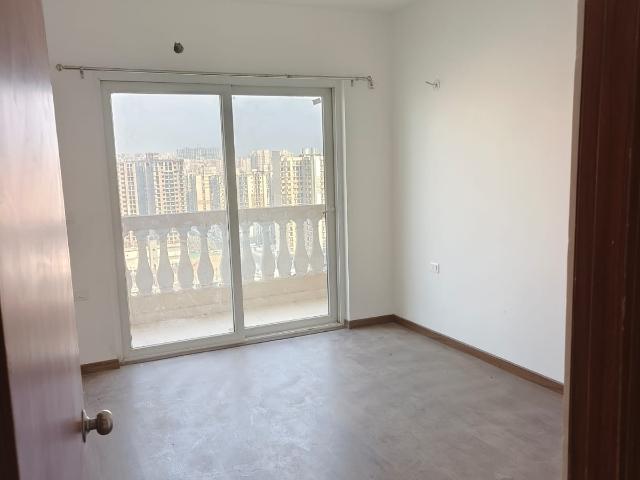 Resale | 3 BHK + Pooja Room 1185 Sq.Ft. Apartment in Gaurs Siddhartham
