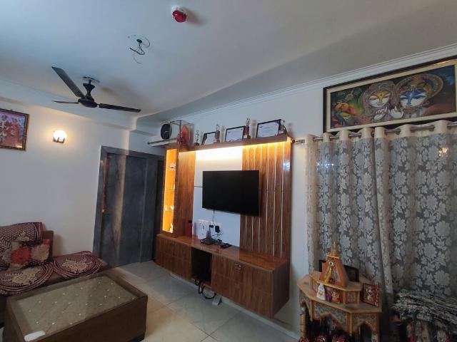 Resale | 3 BHK + Pooja Room 1185 Sq.Ft. Apartment in Gaurs Siddhartham