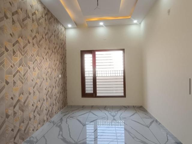 Resale | 3 BHK + Pooja Room 1200 Sq.Ft. Apartment in Ajanta Society