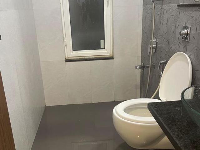 Resale | 3 BHK + Pooja Room 1234 Sq.Ft. Apartment in Omkar Alta Monte